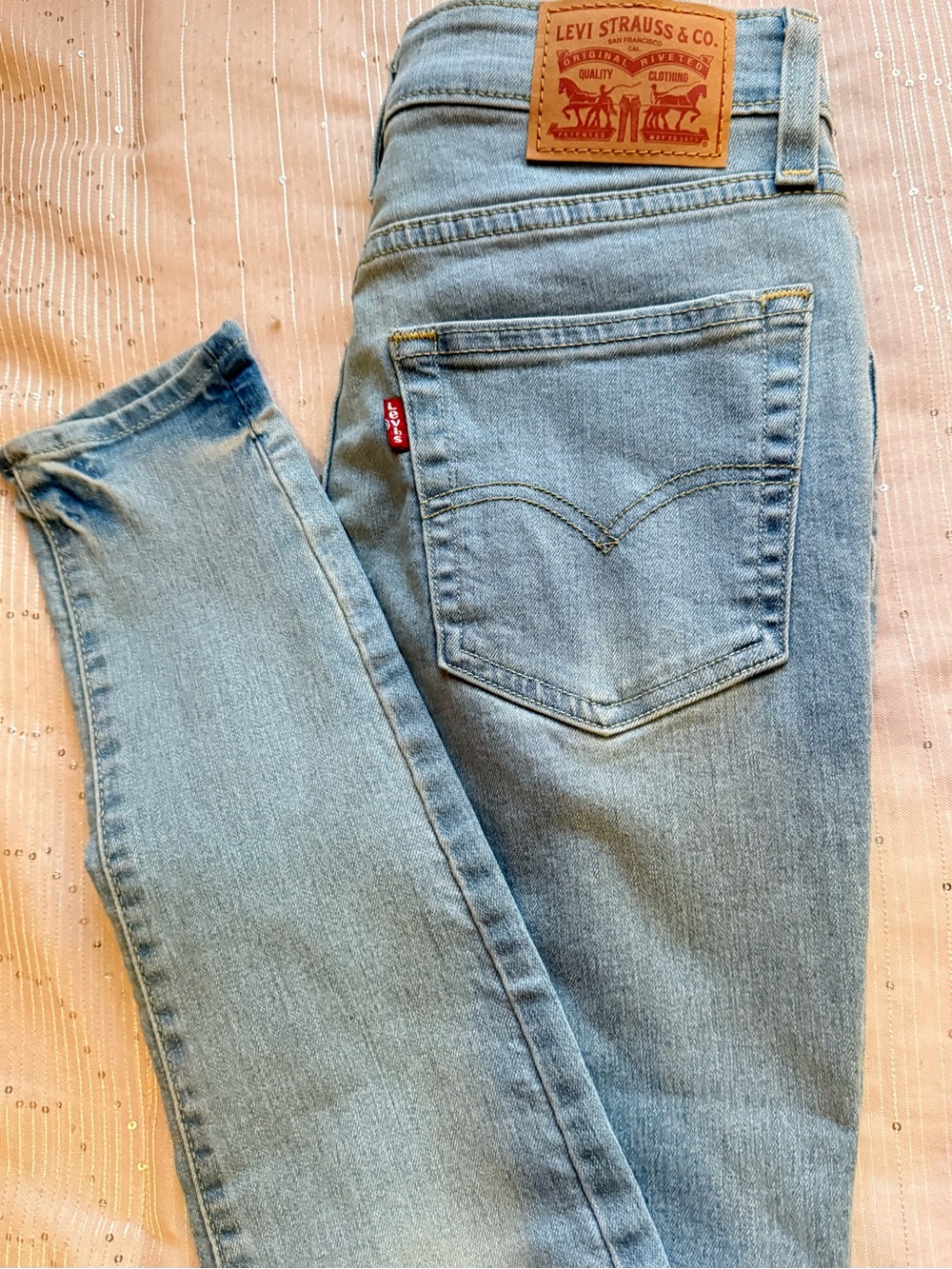 721 Levi's Women's Light Skinny Jeans